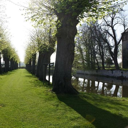 B & B Kasteelhoeve Borgharen - มาสทริชท์ ภายนอก รูปภาพ