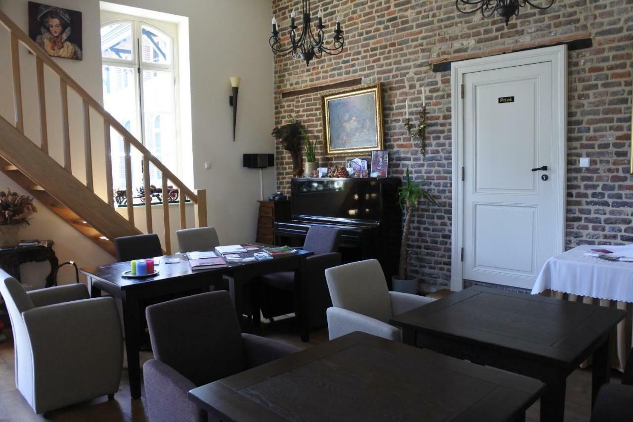 B & B Kasteelhoeve Borgharen - มาสทริชท์ ภายนอก รูปภาพ