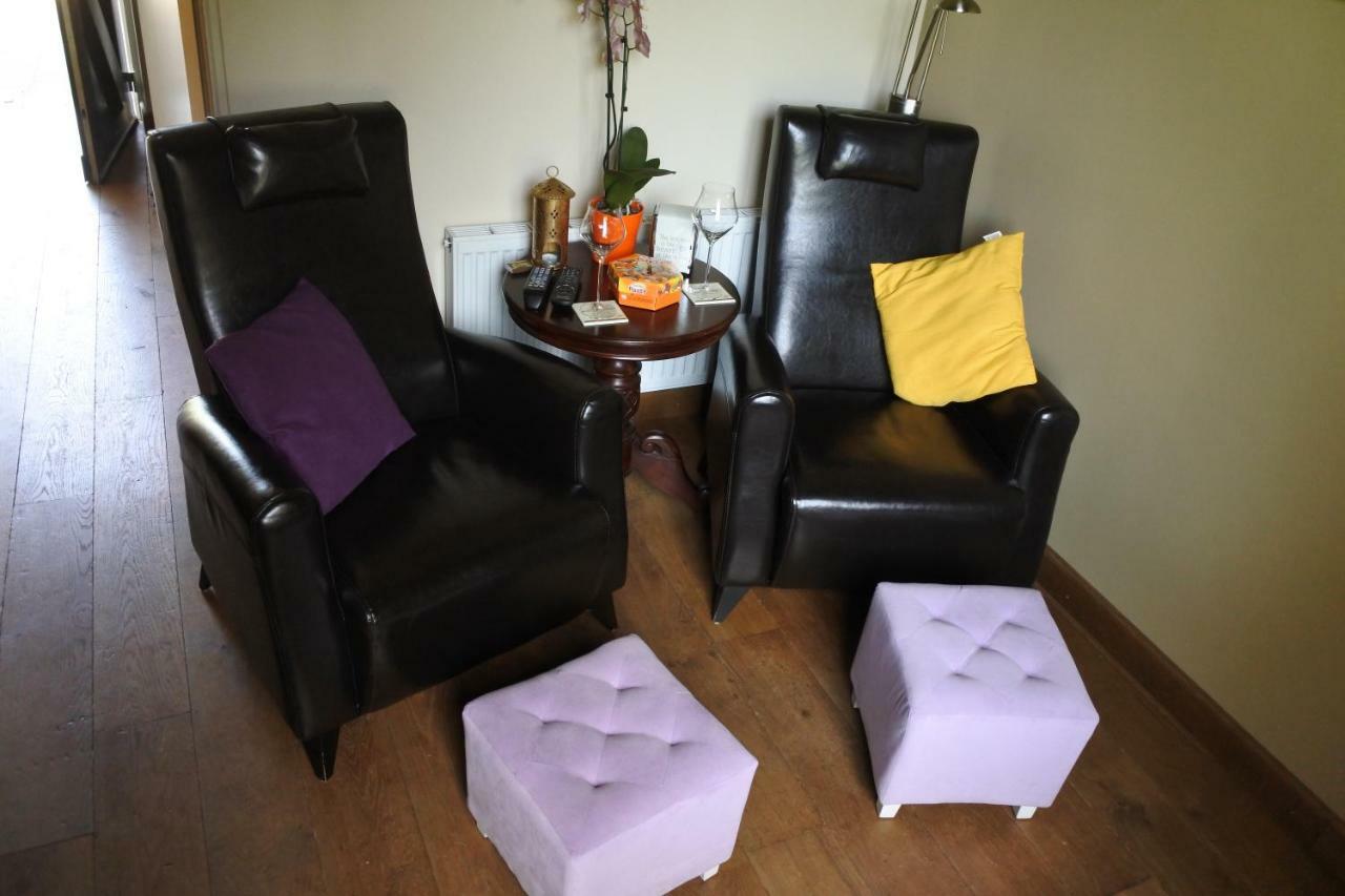 B & B Kasteelhoeve Borgharen - มาสทริชท์ ภายนอก รูปภาพ