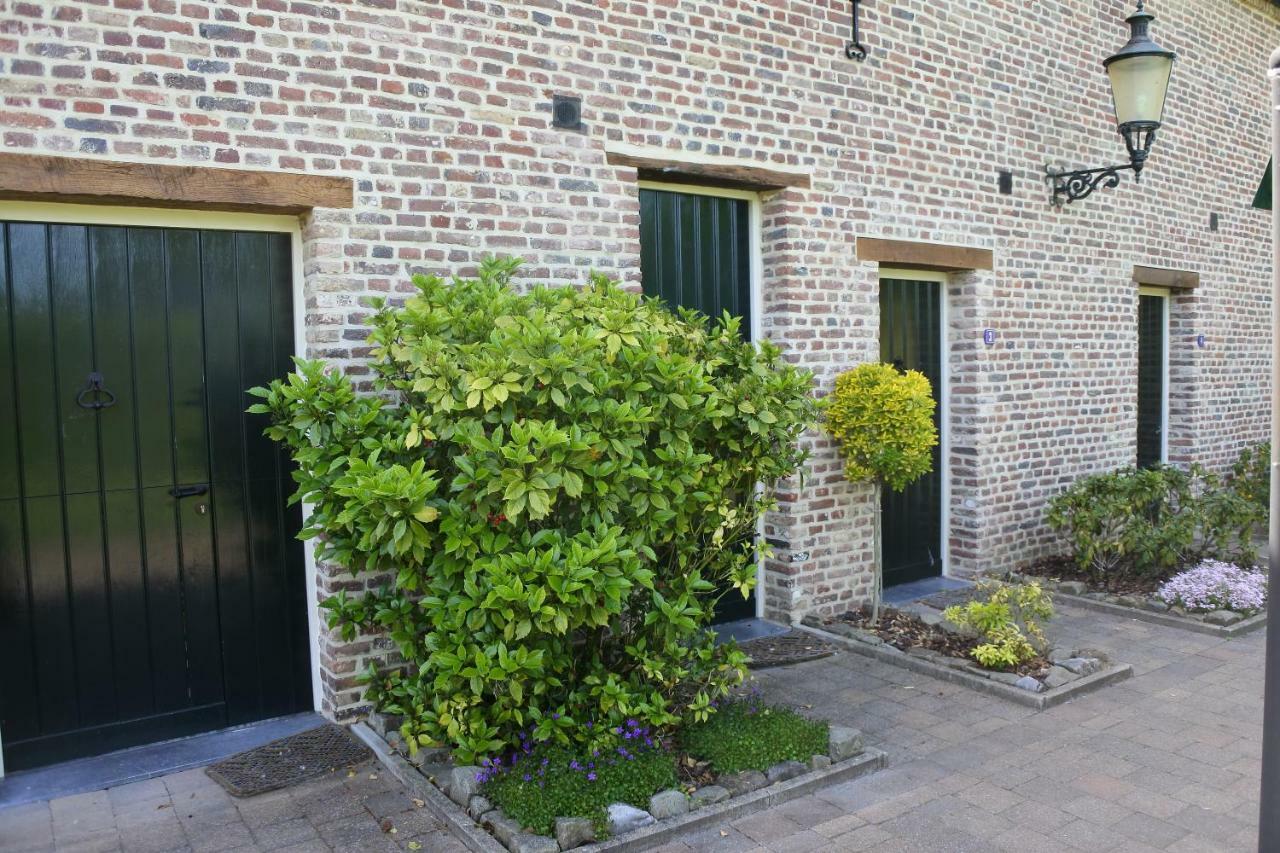 B & B Kasteelhoeve Borgharen - มาสทริชท์ ภายนอก รูปภาพ