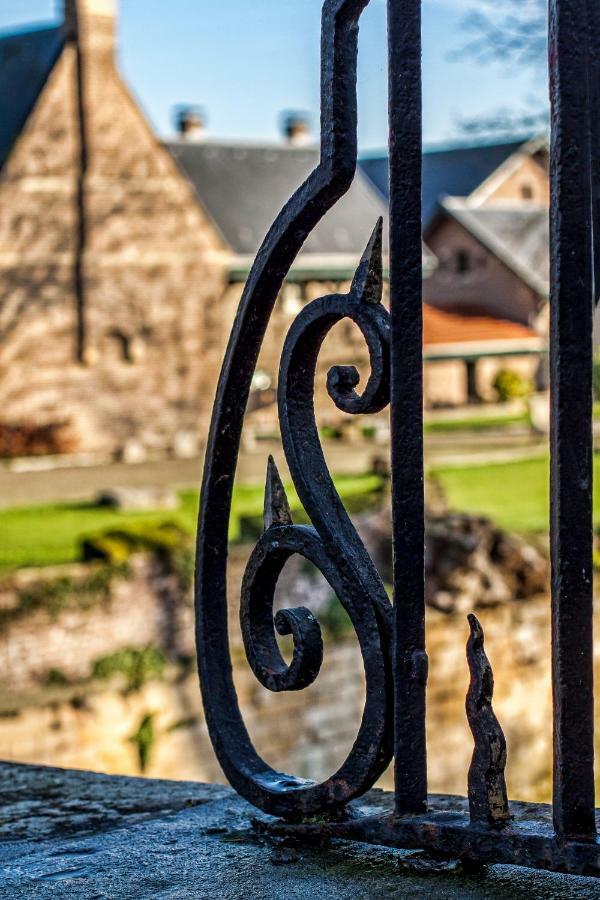 B & B Kasteelhoeve Borgharen - มาสทริชท์ ภายนอก รูปภาพ