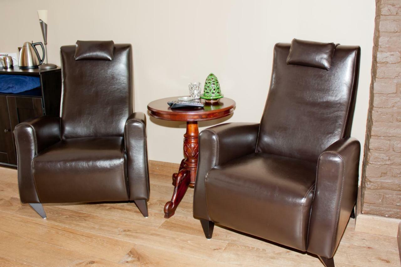 B & B Kasteelhoeve Borgharen - มาสทริชท์ ภายนอก รูปภาพ